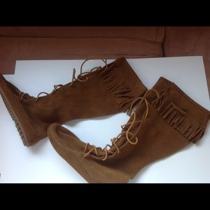 Minnetonka boots